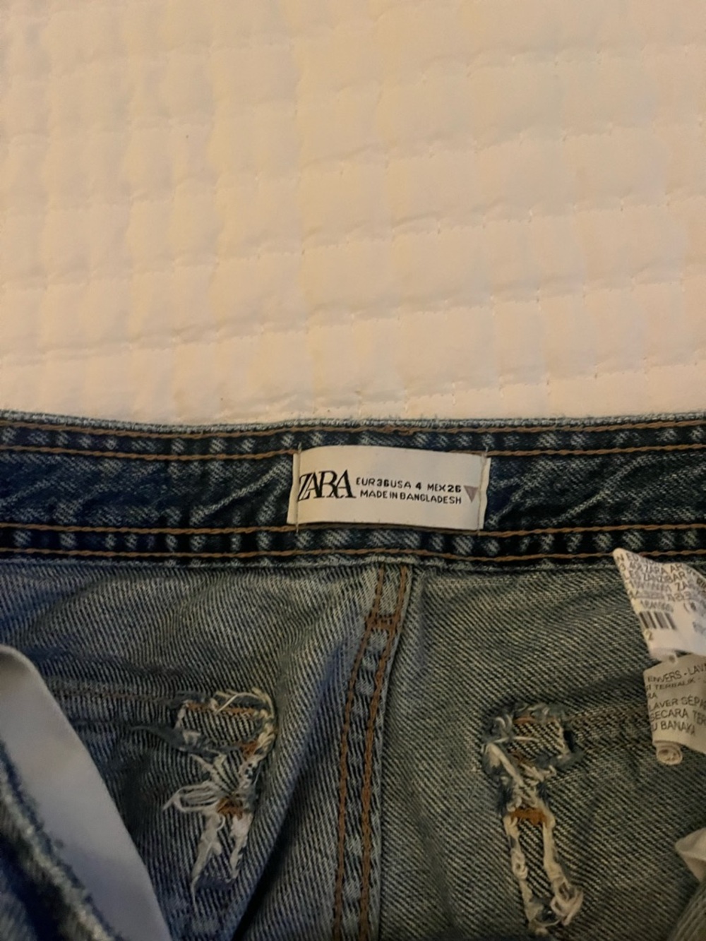 Zara Light Blue Distressed Denim Jeans - Picture 3 of 4
